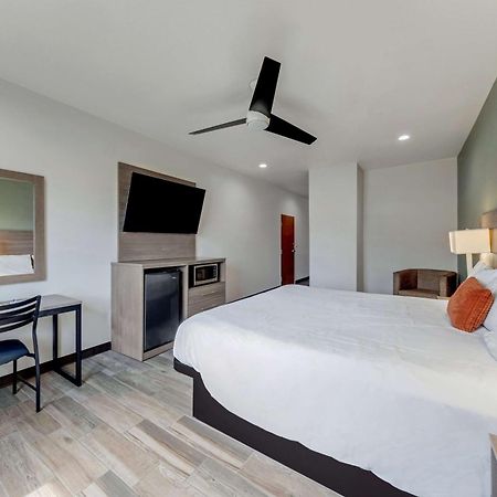 Americas Best Value Inn San Antonio Downtown Riverwalk Exterior photo