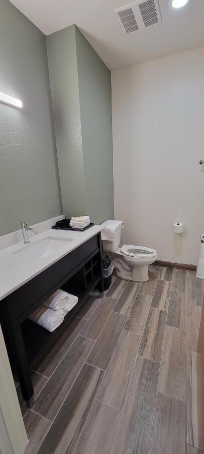 Americas Best Value Inn San Antonio Downtown Riverwalk Exterior photo
